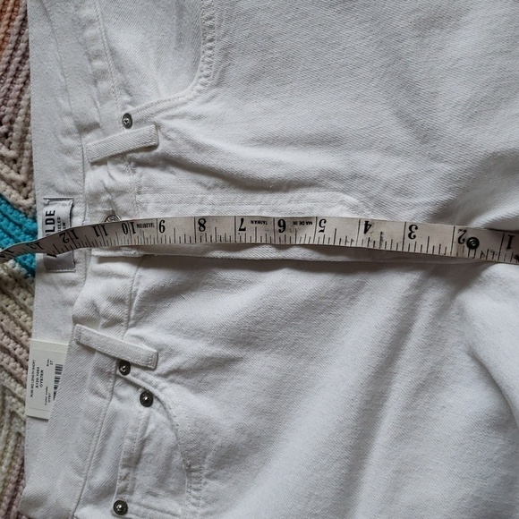 AGOLDE  rumi mid length short oyster white size 27 high rise NWT - Picture 7 of 11
